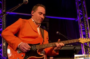 Carnaval in Elst - Mannen van Oranje