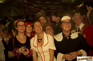 Carnaval in Elst - Mannen van Oranje