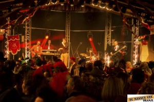 Carnaval in Elst - Mannen van Oranje