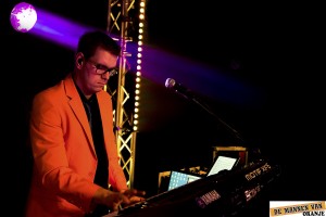 Carnaval in Elst - Mannen van Oranje