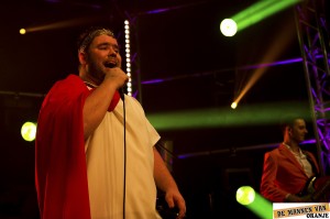 Carnaval in Elst - Mannen van Oranje